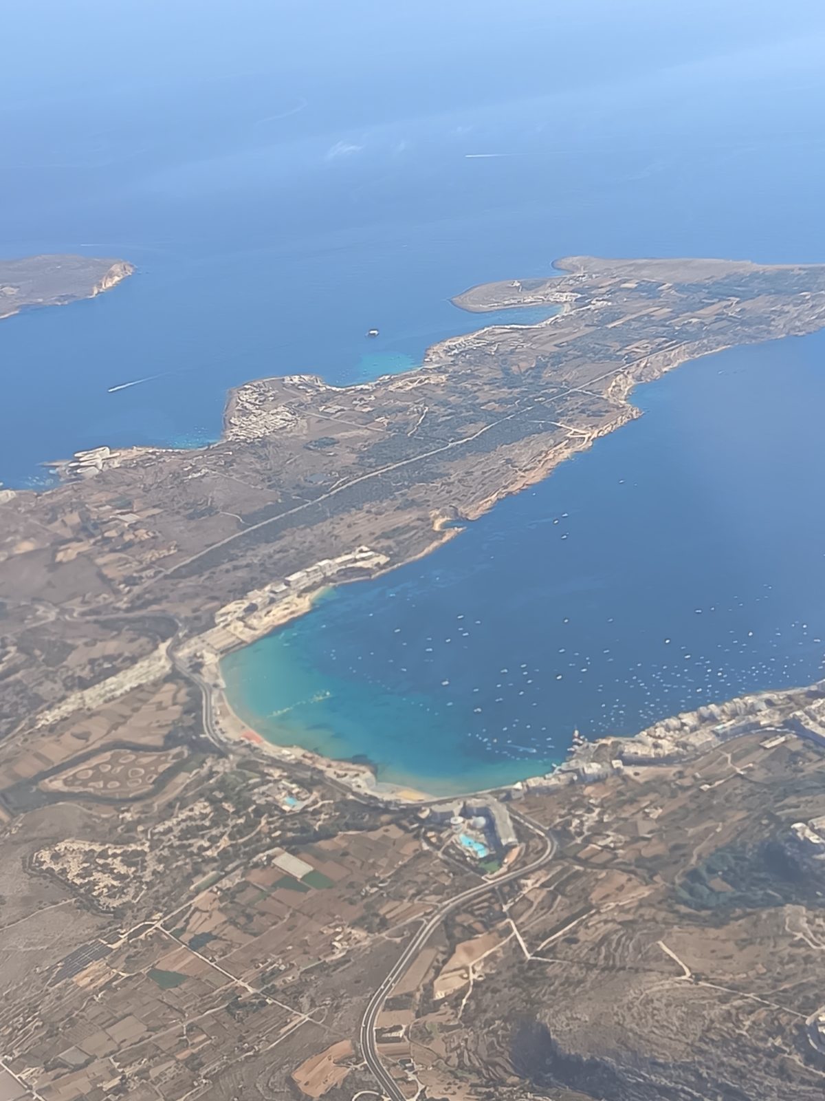 La crête de Marfa qui file vers Ċirkewwa, au nord de Malte